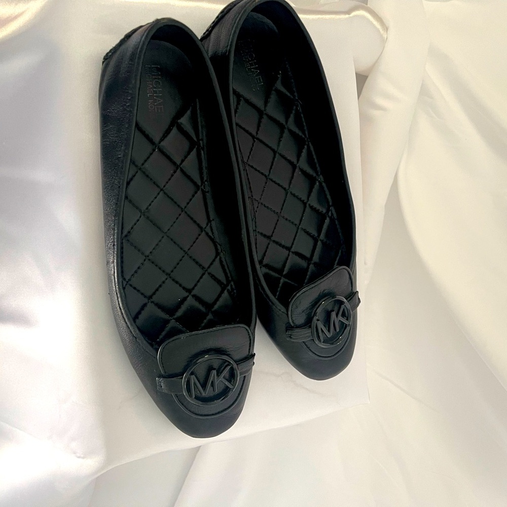Michael kors flats